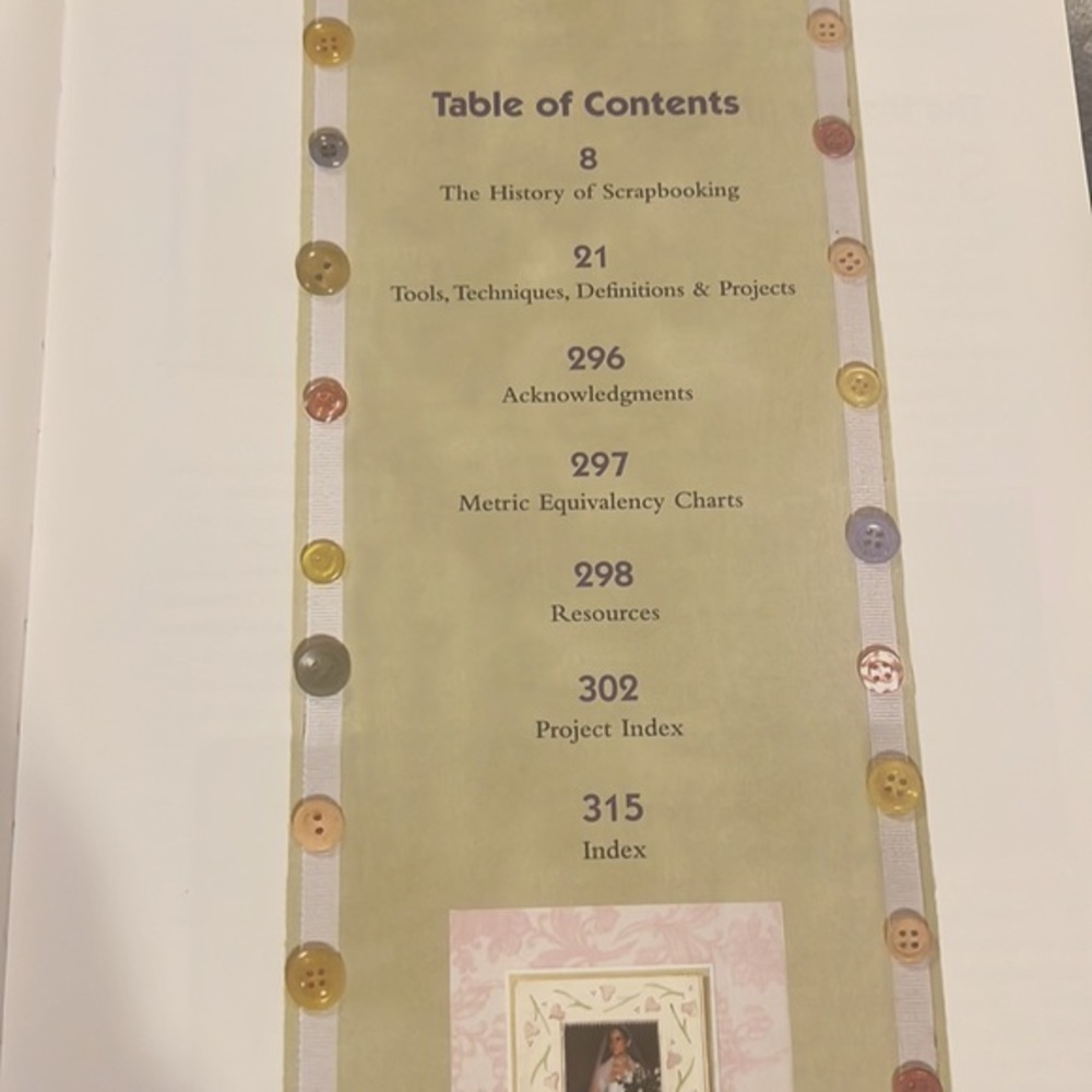 🚫 The Encyclopedia of‎ Scrapbooking | Tools and Techniques | Hardcover - Picture 2 of 6